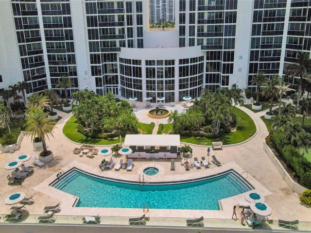 Apartment for sale  Unit #PH4 - photo 5794262