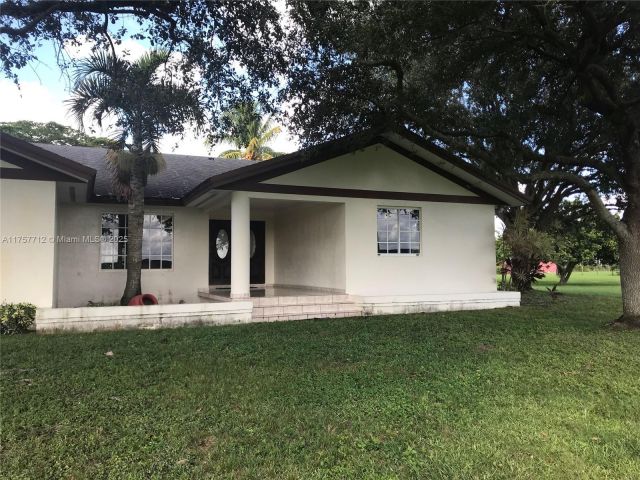 Home for sale at 22171 SW 274th St - photo 5598624