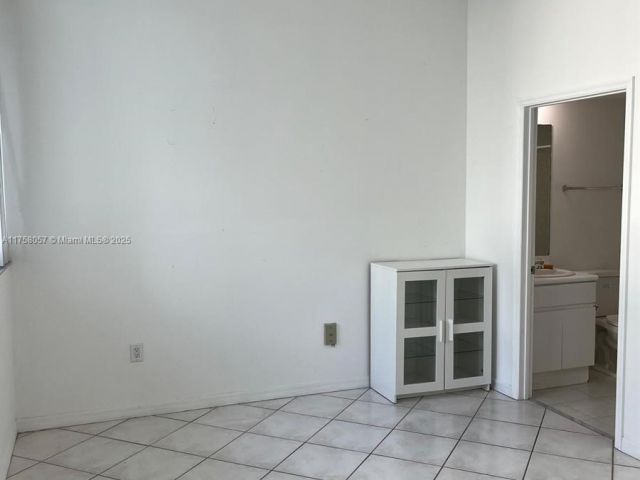 Apartment for sale  Unit #C21 - photo 5931067