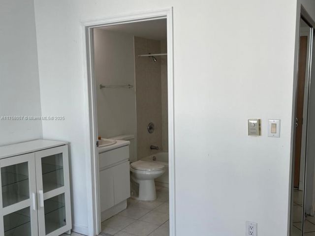 Apartment for sale  Unit #C21 - photo 5931083