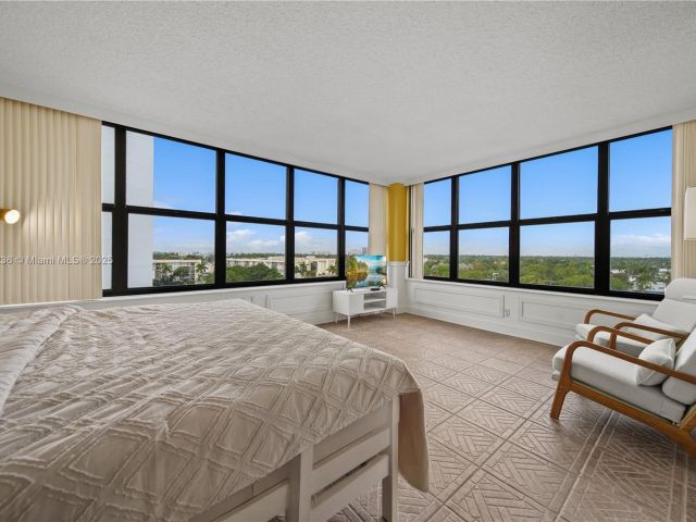 2-bedroom condo for sale in Hallandale Beach - 2500 Parkview Dr 812 - MondialRealty