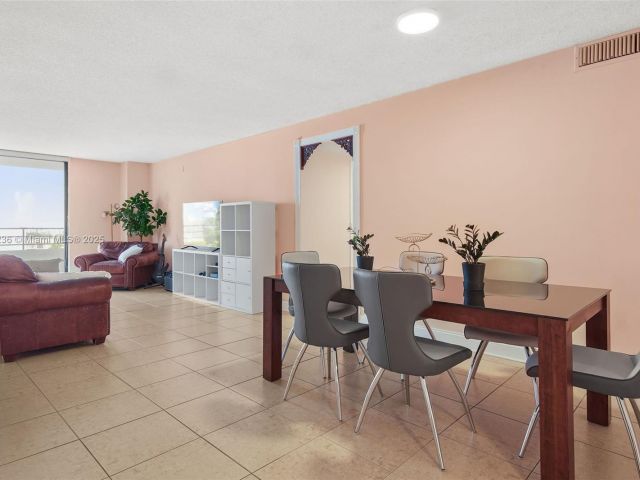2-bedroom condo for sale in Hallandale Beach - 2500 Parkview Dr 812 - MondialRealty