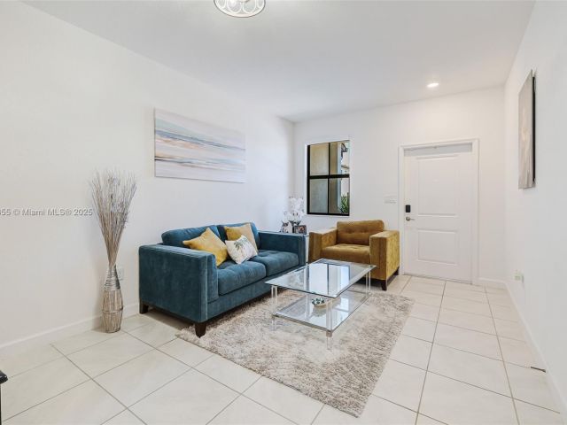 Home for sale at 12816 SW 235th Ter 12816 - photo 5628033