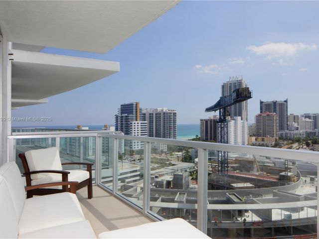 Apartment for rent  Unit #PH5 - photo 5685897