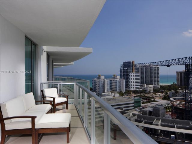 Apartment for rent  Unit #PH5 - photo 5685898