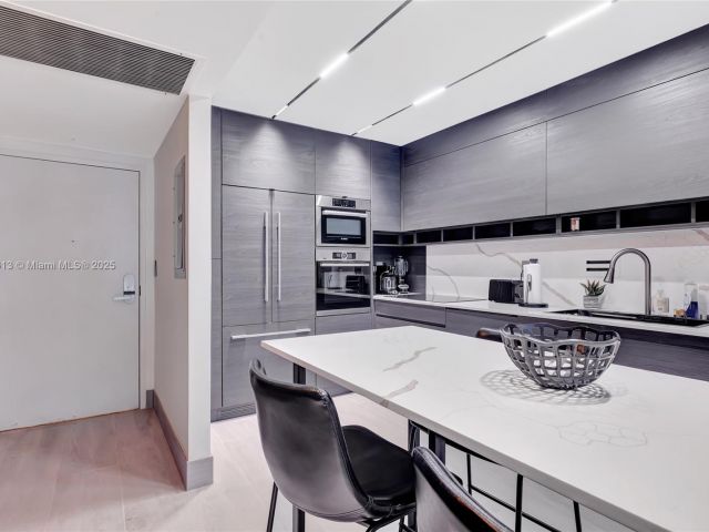 Apartment for sale  Unit #432 - photo 6032048