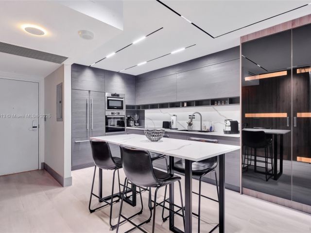 Apartment for sale  Unit #432 - photo 6032049