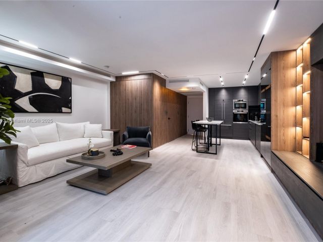 Apartment for sale  Unit #432 - photo 6032056