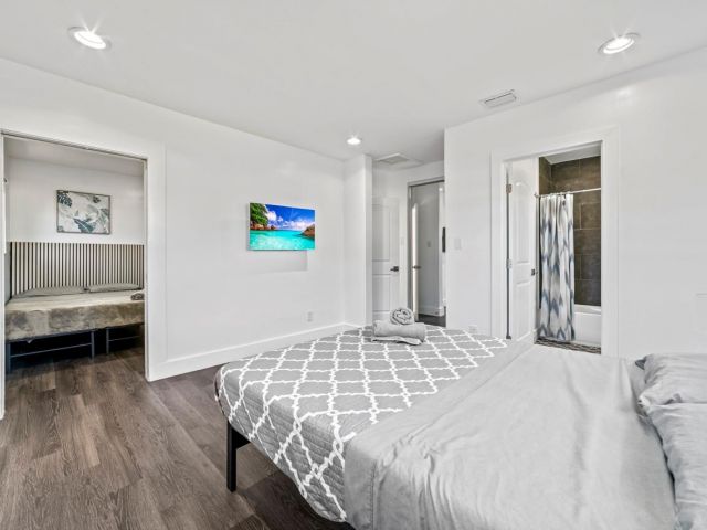 Home for sale at 1215 NE 200th St - photo 5970712