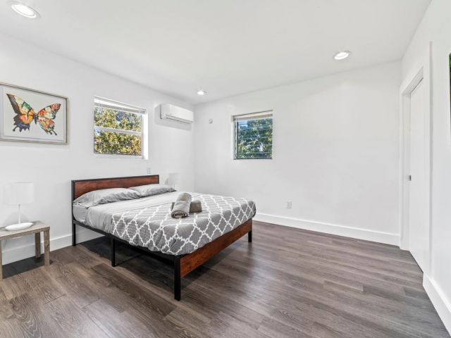 Home for sale at 1215 NE 200th St - photo 5970714