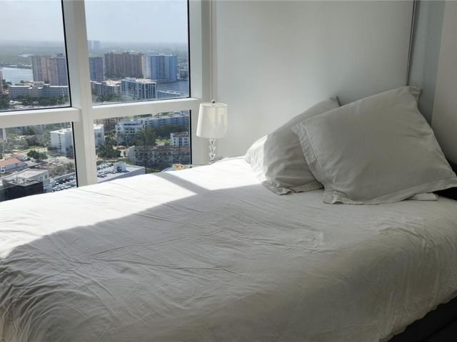 Apartment for rent  Unit #4305 - photo 5660826