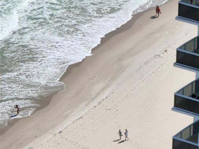 Apartment for rent  Unit #4305 - photo 5660836