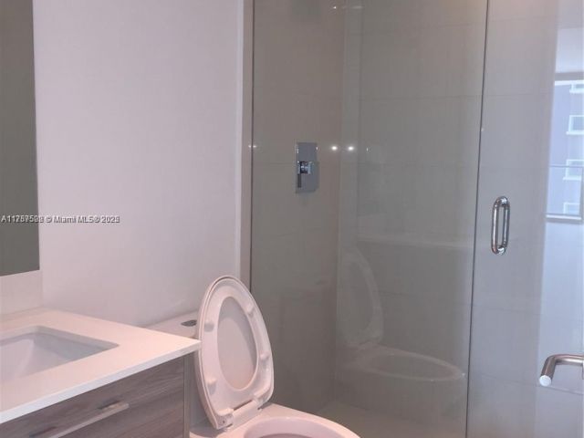 Apartment for sale  Unit #1910 - photo 5620656