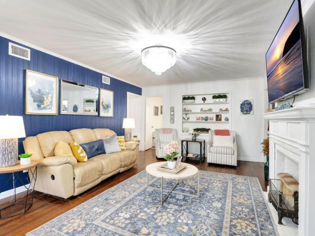 Home for sale at 513 45th Street - photo 5752219