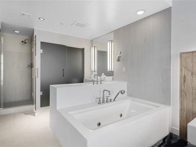 Apartment for sale  Unit #806 - photo 5668478