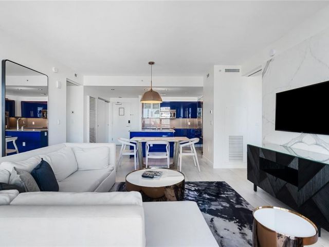 Apartment for sale  Unit #806 - photo 5668492