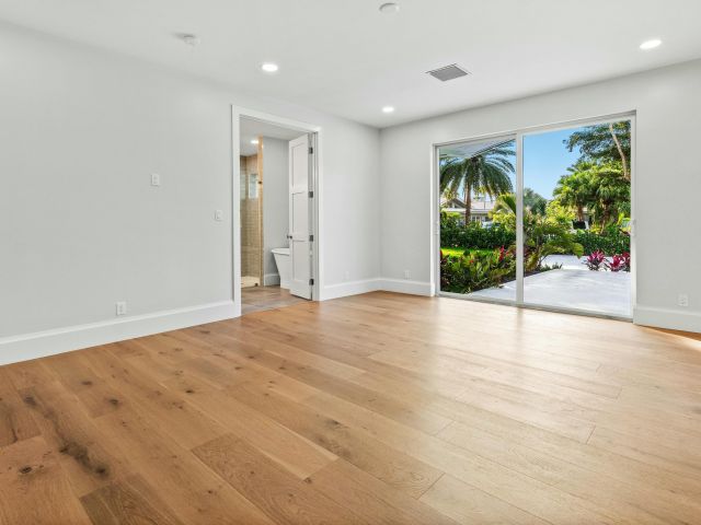 Home for sale at 4580 Oak Tree Court - photo 5755217