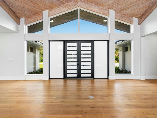 Home for sale at 4580 Oak Tree Court - photo 5755230