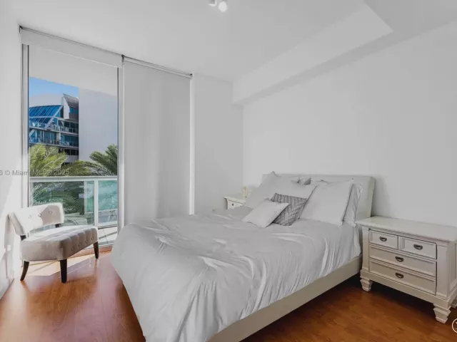 3-bedroom condo for sale in Aventura - 3131 NE 188th St 1-508 - MondialRealty