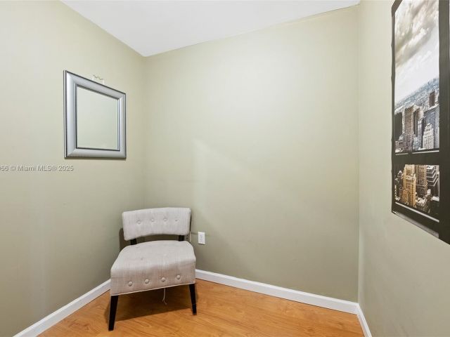 Apartment for sale  Unit #1-508 - photo 5683133