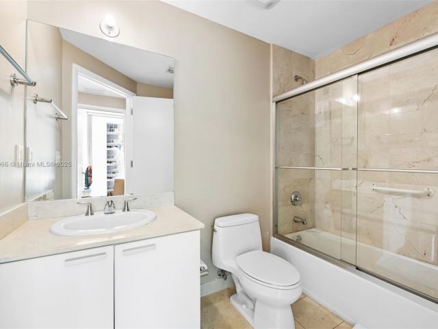 Apartment for sale  Unit #1-508 - photo 5683136