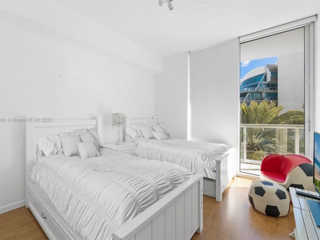 Apartment for sale  Unit #1-508 - photo 5683137