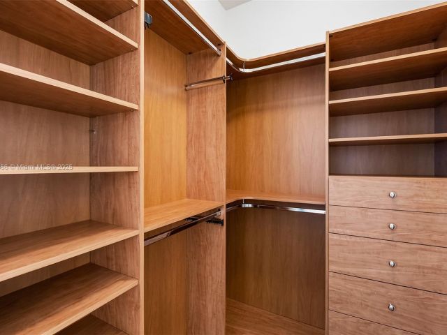 Apartment for sale  Unit #1-508 - photo 5683139