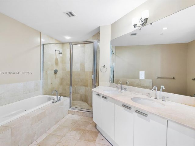 Apartment for sale  Unit #1-508 - photo 5683140