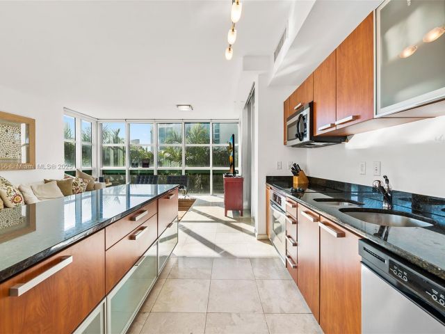 Apartment for sale  Unit #1-508 - photo 5683148