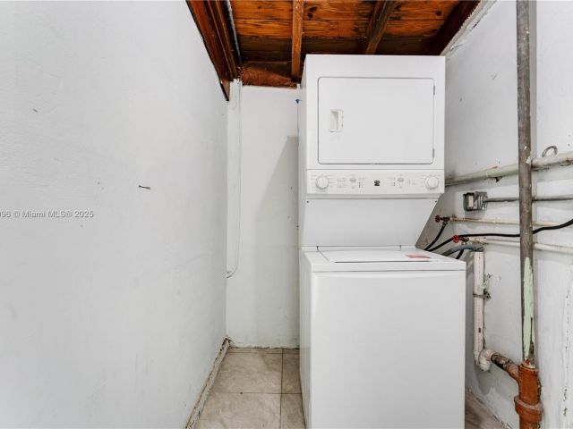 Home for sale at 1243 NW 42nd St - photo 6204457