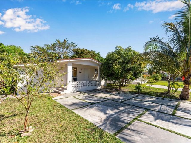 Home for sale at 1243 NW 42nd St - photo 6204458