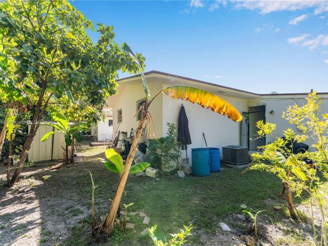 Home for sale at 1243 NW 42nd St - photo 6204459