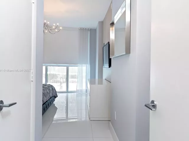 2-bedroom home for sale in Miami - 2020 N Bayshore Dr TH 104 - MondialRealty