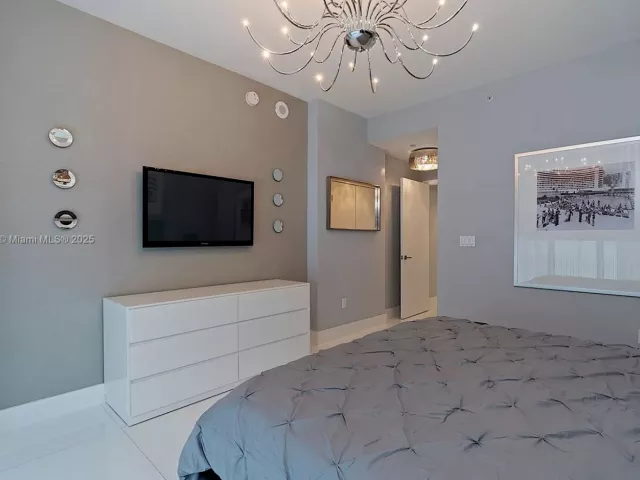 2-bedroom home for sale in Miami - 2020 N Bayshore Dr TH 104 - MondialRealty