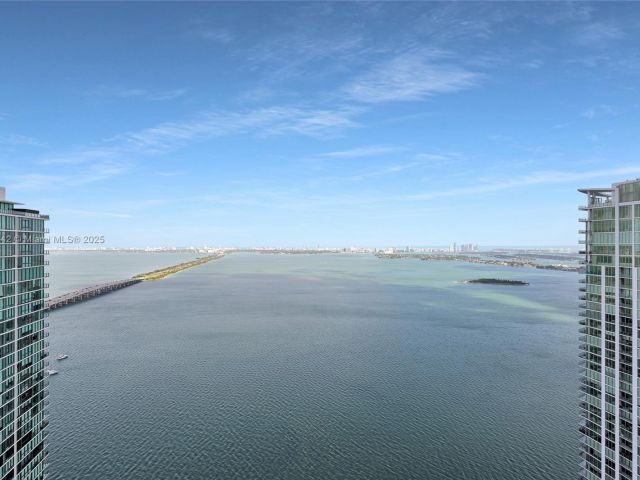 Apartment for sale  Unit #4805 - photo 5654670