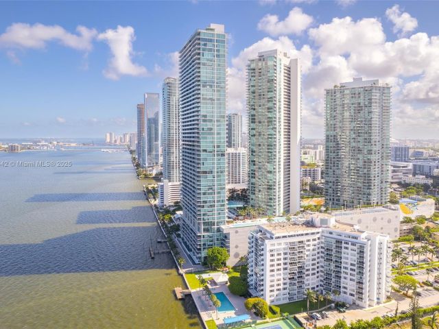 Apartment for sale  Unit #4805 - photo 5654686