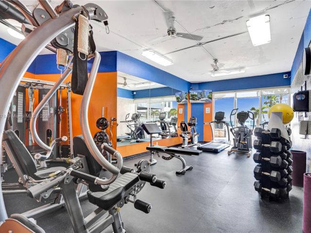 Apartment for sale  Unit #402 - photo 6245405