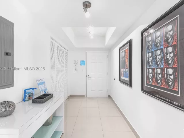 2-bedroom condo for sale in Sunny Isles Beach - 16699 Collins Ave 1809 - MondialRealty