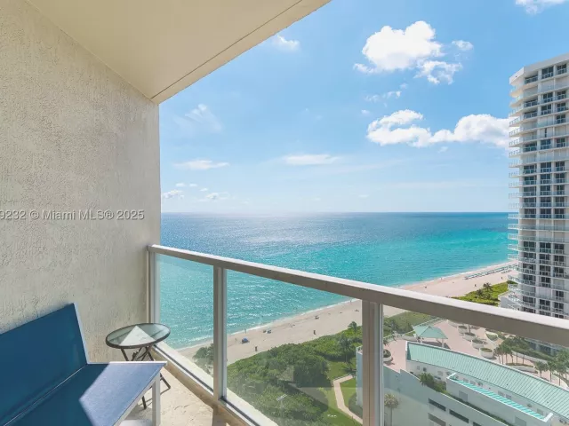 2-bedroom condo for sale in Sunny Isles Beach - 16699 Collins Ave 1809 - MondialRealty