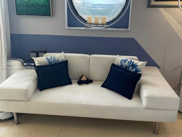 Apartment for sale  Unit #PH10 - photo 5715138