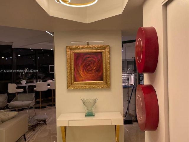 Apartment for sale  Unit #PH10 - photo 5715148