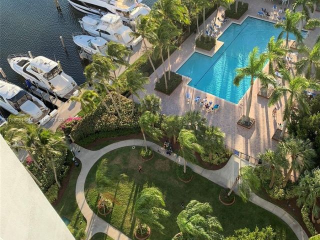 Apartment for sale  Unit #PH10 - photo 5715150