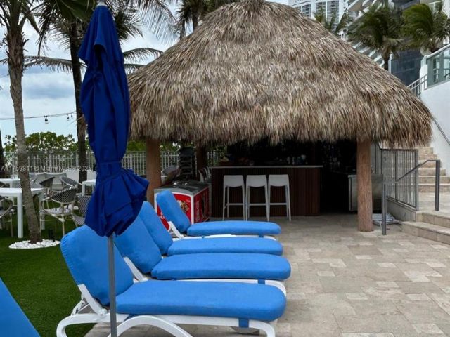 Apartment for sale  Unit #1706 - photo 5777630