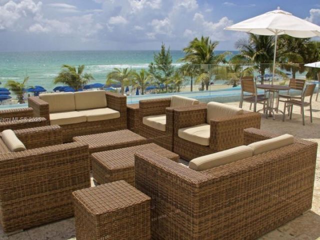 Apartment for sale  Unit #1706 - photo 5777632