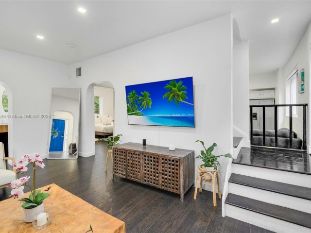 Home for rent at 1745 SW 10th St - photo 6111651