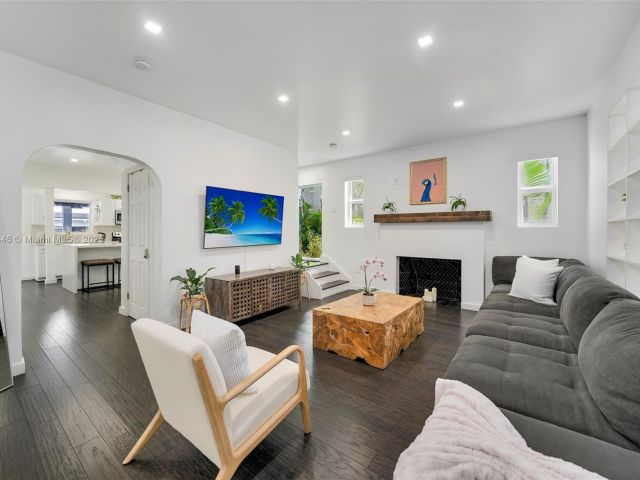 Home for rent at 1745 SW 10th St - photo 6111661