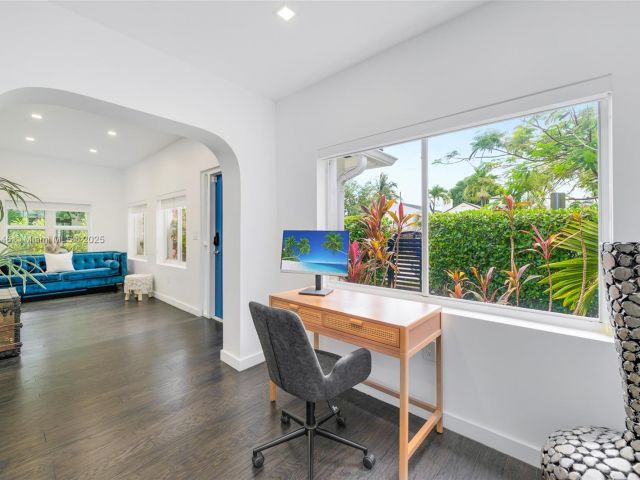 Home for rent at 1745 SW 10th St - photo 6111662