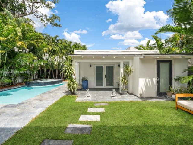 Home for rent at 1745 SW 10th St - photo 6111666