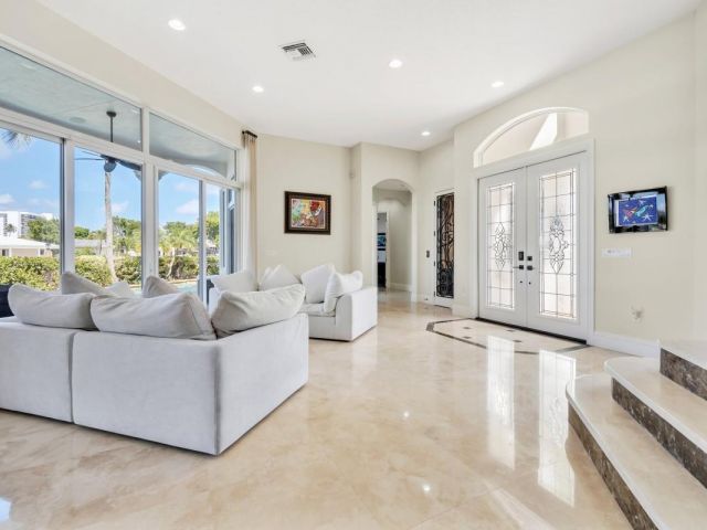 Home for sale at 1261 NE 27th Way - photo 5710366