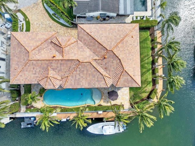 Home for sale at 1261 NE 27th Way - photo 5710370